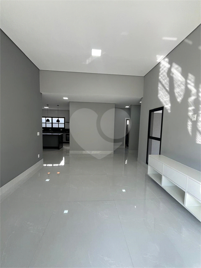 Foto REO1104538