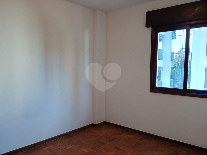 Foto REO1104547