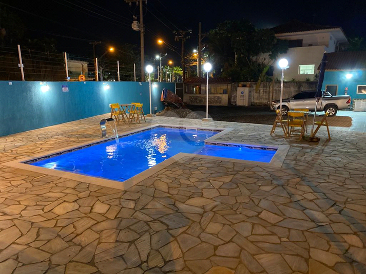 Foto REO1104549