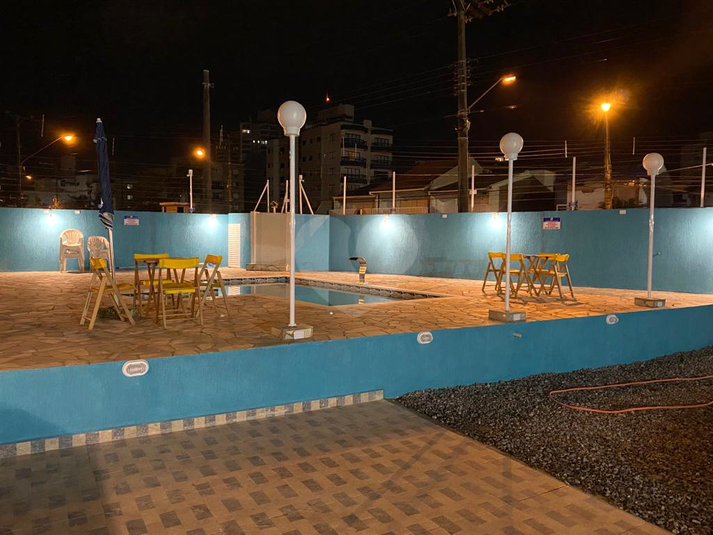 Foto REO1104549