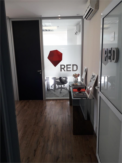 Foto REO1104555