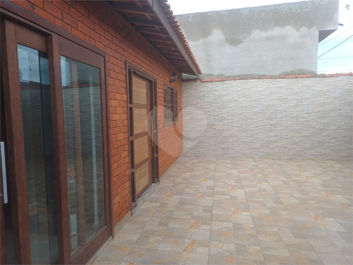 Foto REO1104558