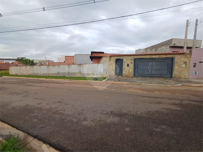 Foto REO1104558