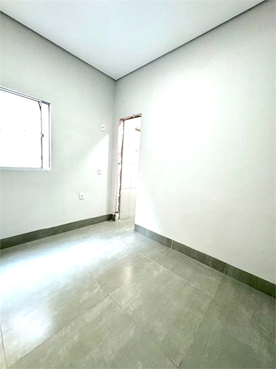 Foto REO1104587