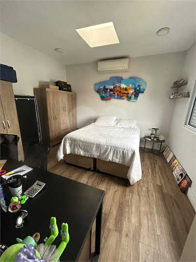 Foto REO1104590