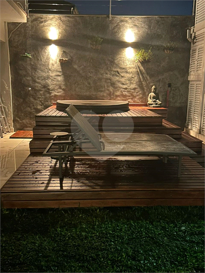 Foto REO1104590