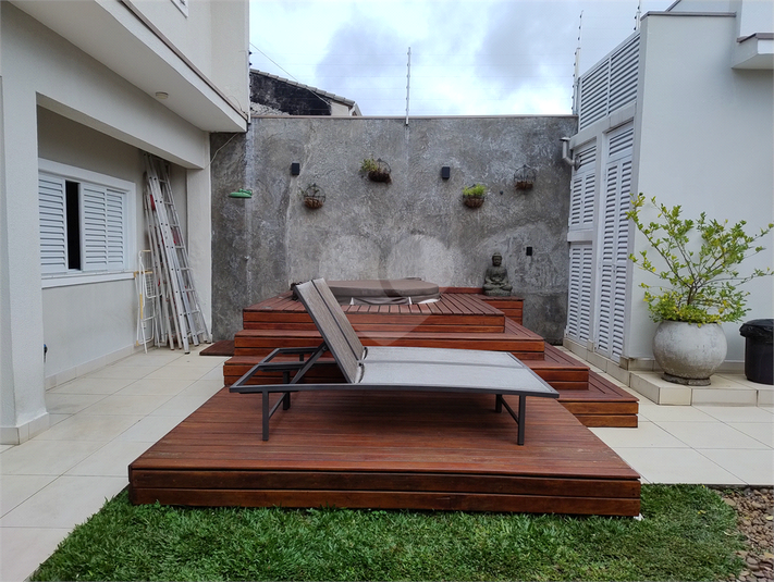 Foto REO1104590
