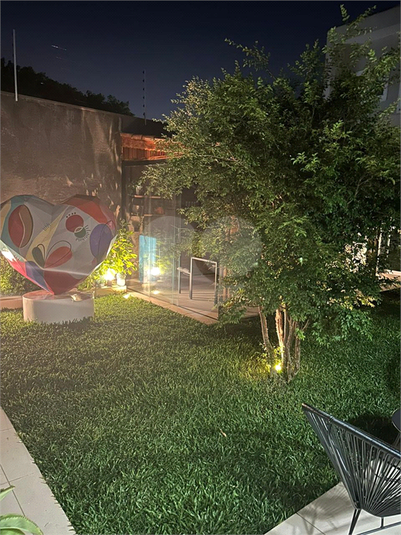 Foto REO1104590