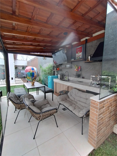 Foto REO1104590