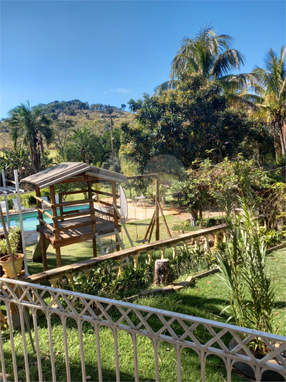 Foto REO1104618