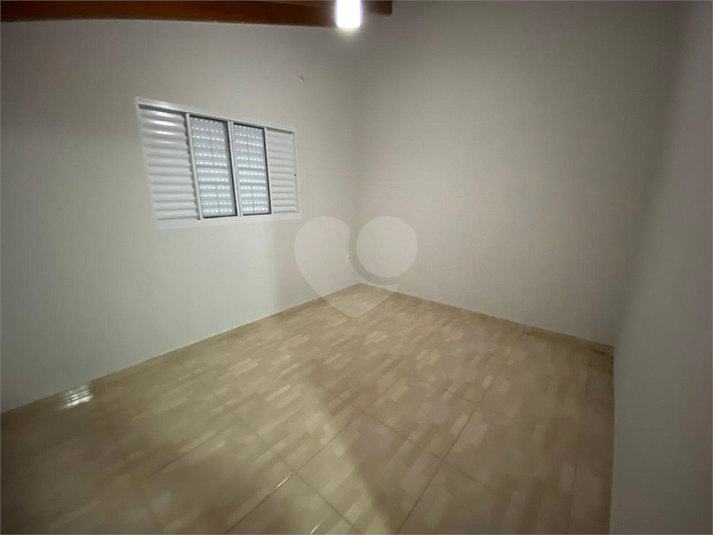 Foto REO1104624