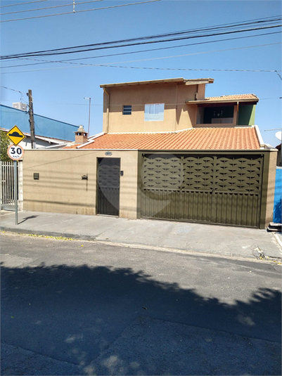 Foto REO1104643