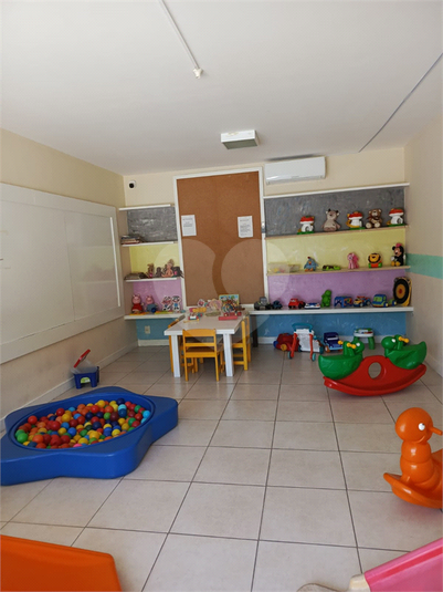 Foto REO1104653