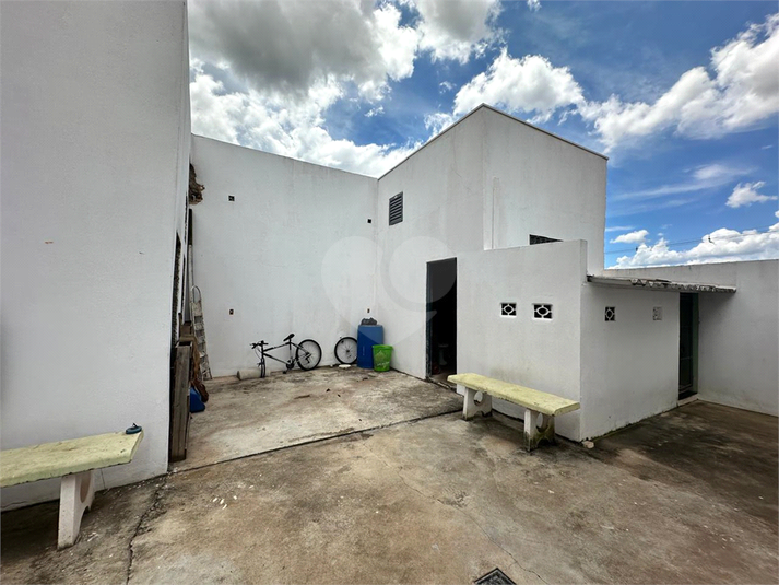 Foto REO1104663