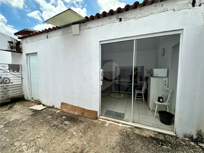 Foto REO1104663