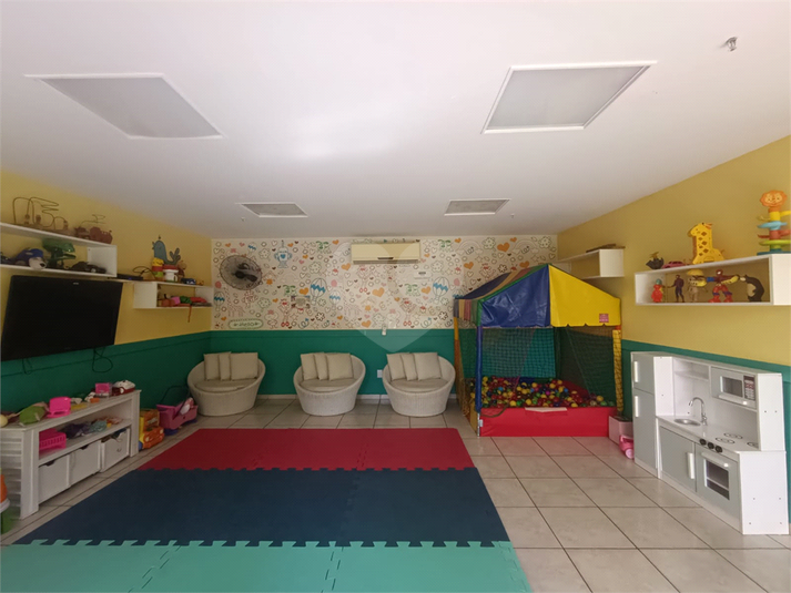 Foto REO1104670