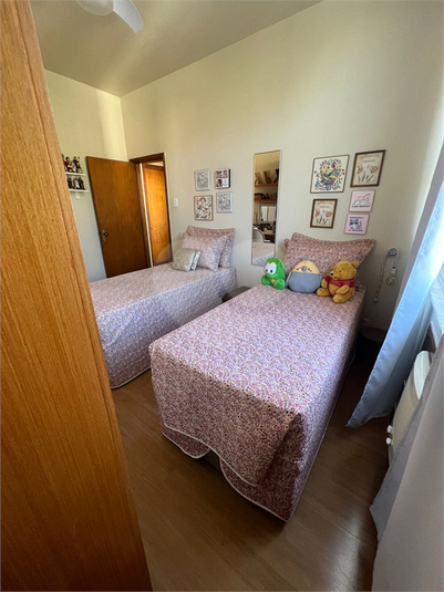 Foto REO1104680