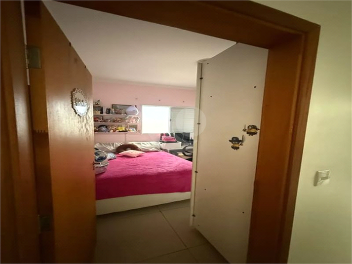 Foto REO1104682