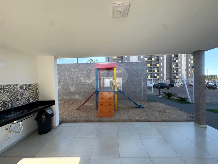 Foto REO1104701