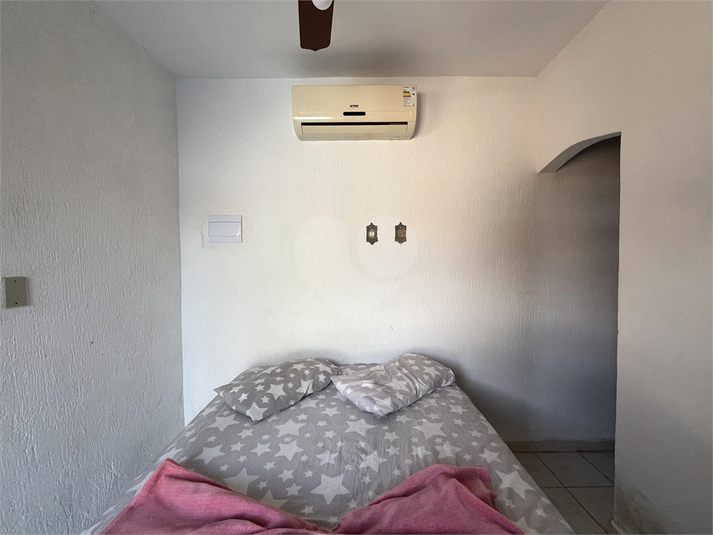 Foto REO1104717