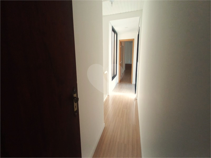 Foto REO1104726