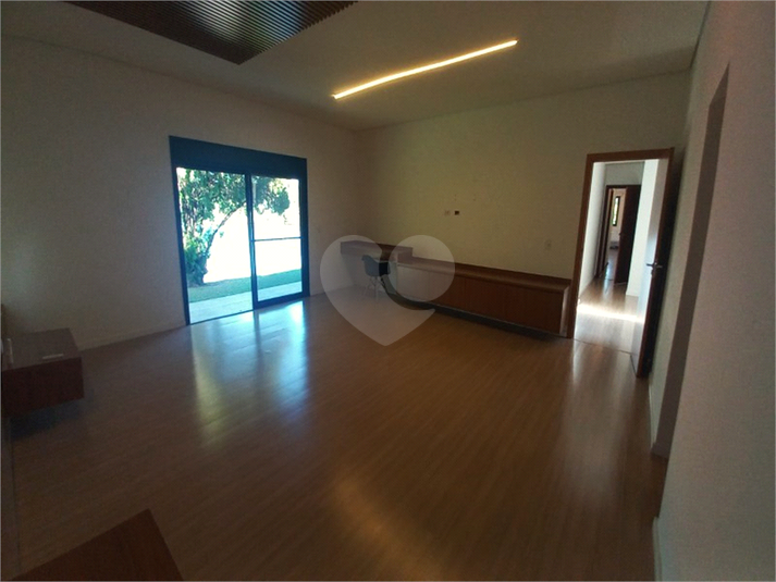 Foto REO1104726