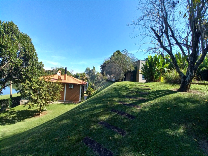 Foto REO1104726