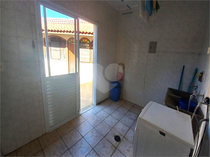 Foto REO1104726