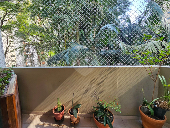 Foto REO1104727