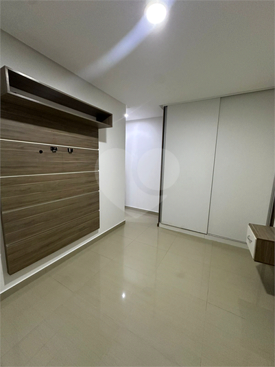 Foto REO1104742