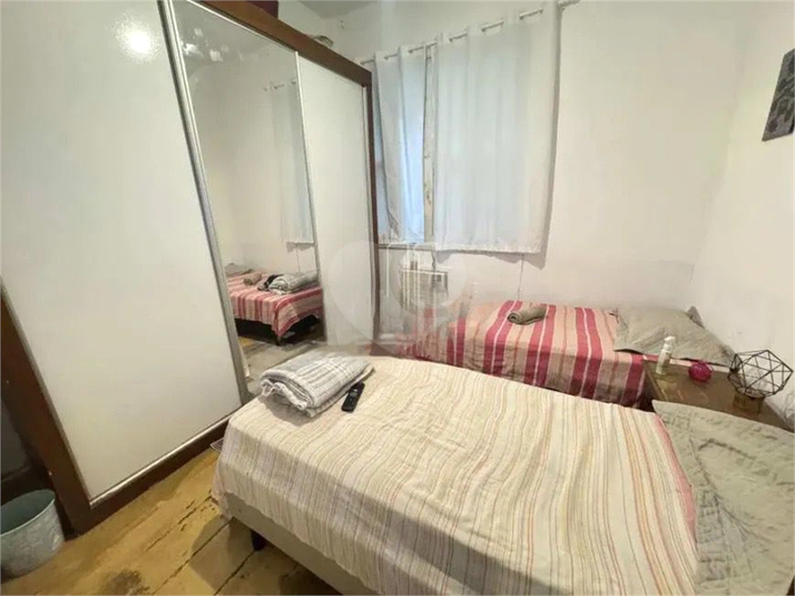 Foto REO1104769