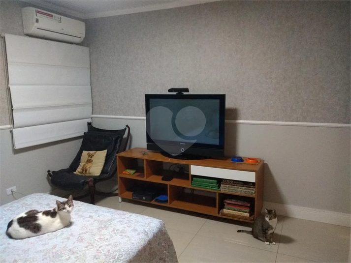 Foto REO1104771