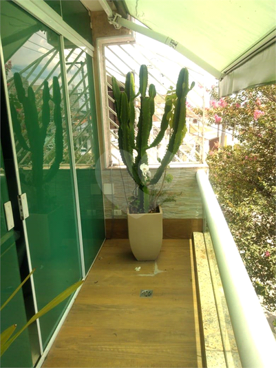 Foto REO1104771