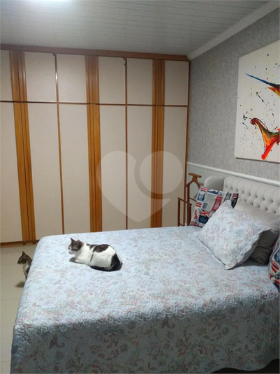 Foto REO1104771