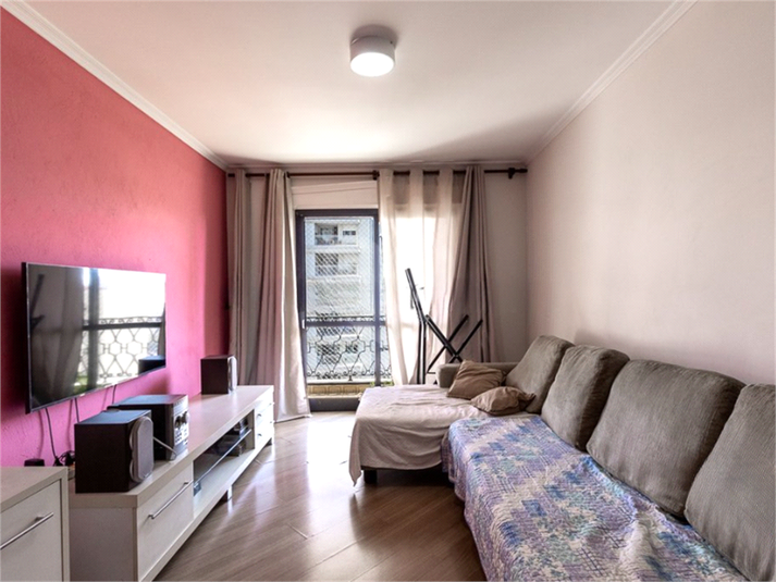 Foto REO1104777