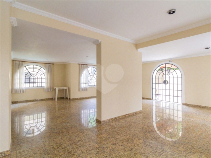 Foto REO1104777