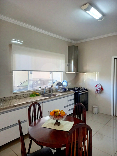 Foto REO1104794
