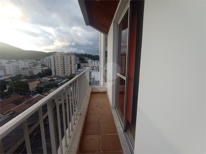 Foto REO1104801