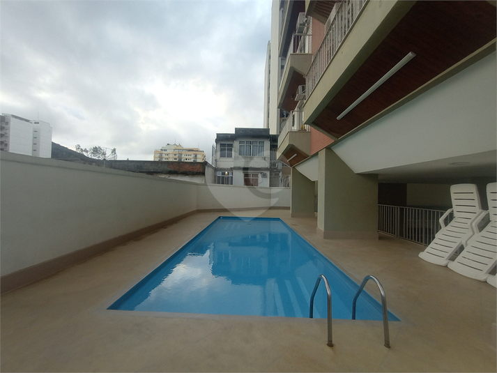 Foto REO1104801