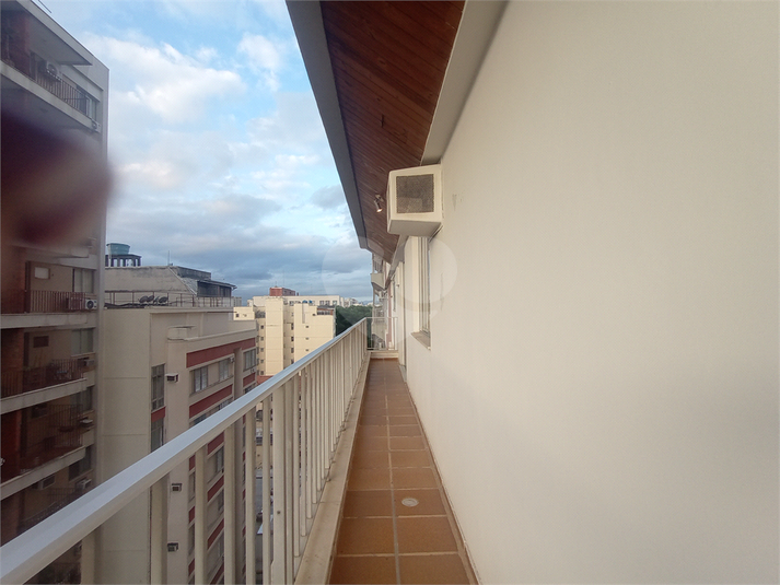 Foto REO1104801