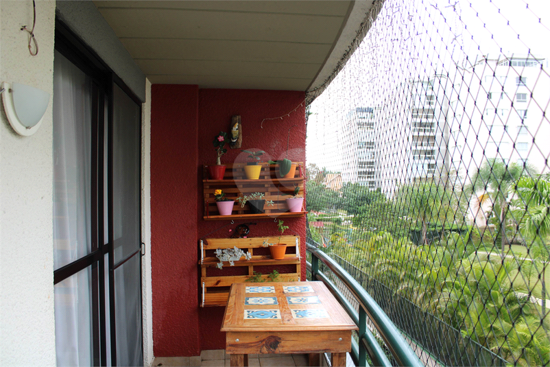 Foto REO1104814