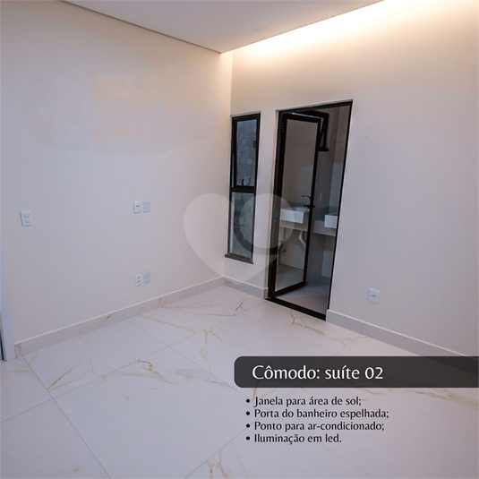 Foto REO1104829
