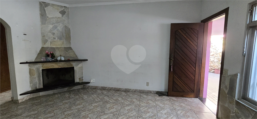 Foto REO1104831
