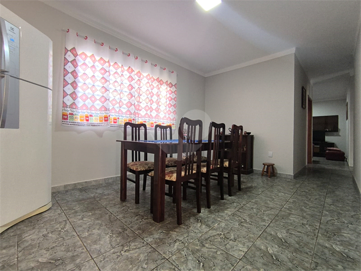 Foto REO1104846
