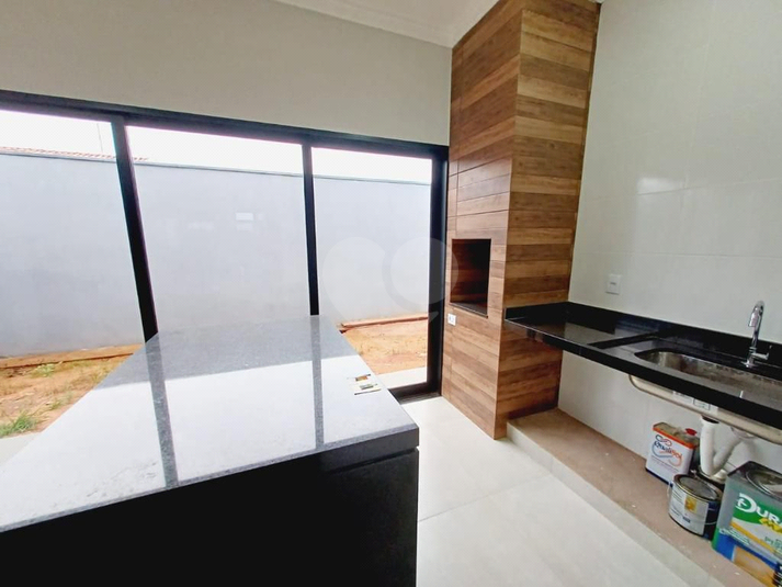 Foto REO1104860