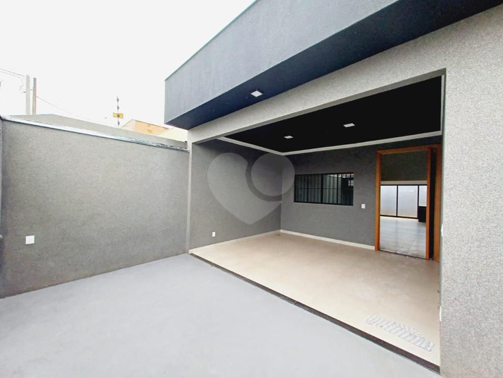 Foto REO1104860
