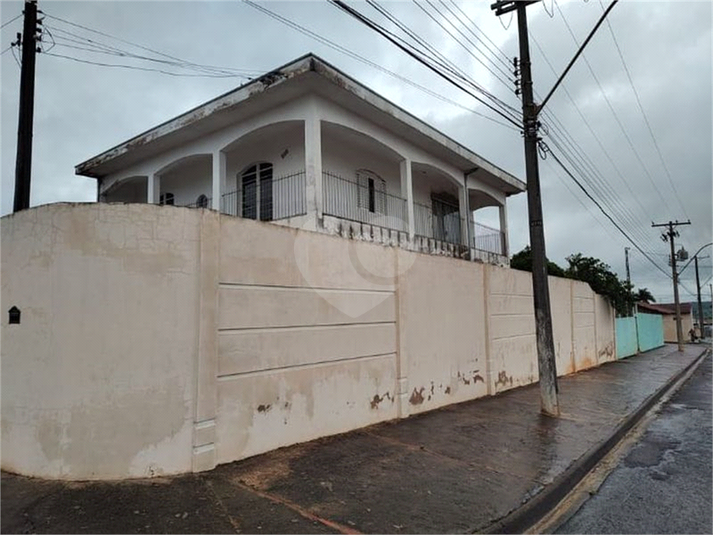 Foto REO1104862