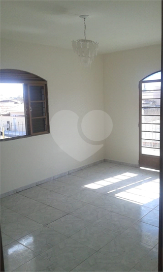 Foto REO1104862
