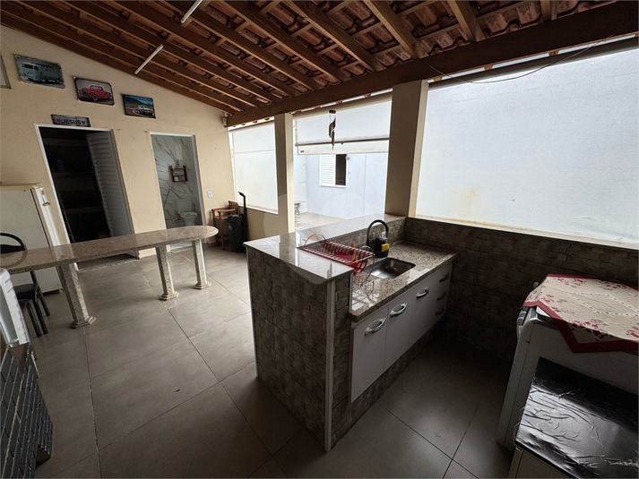 Foto REO1104870