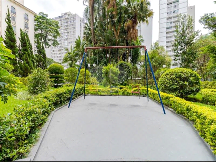 Foto REO1104873